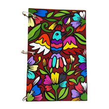 Cargar imagen en el visor de la galería, Libreta chica de papel maché, elaborada y pintada a mano
