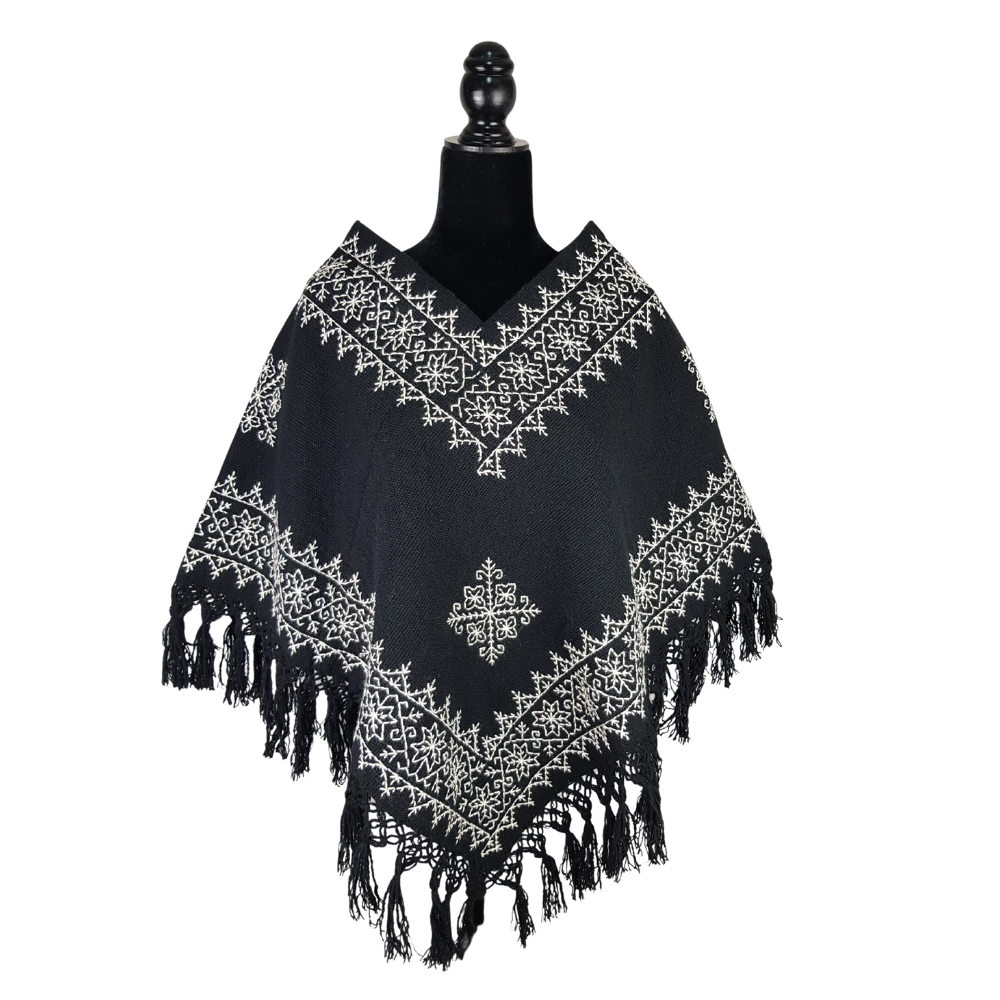 Quexquémetl, capita mediana de acrilán con bordado en punto de cruz o puntada antigua