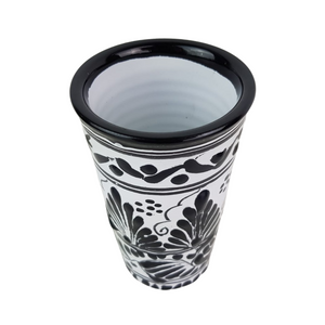Vaso de talavera poblana con tapa
