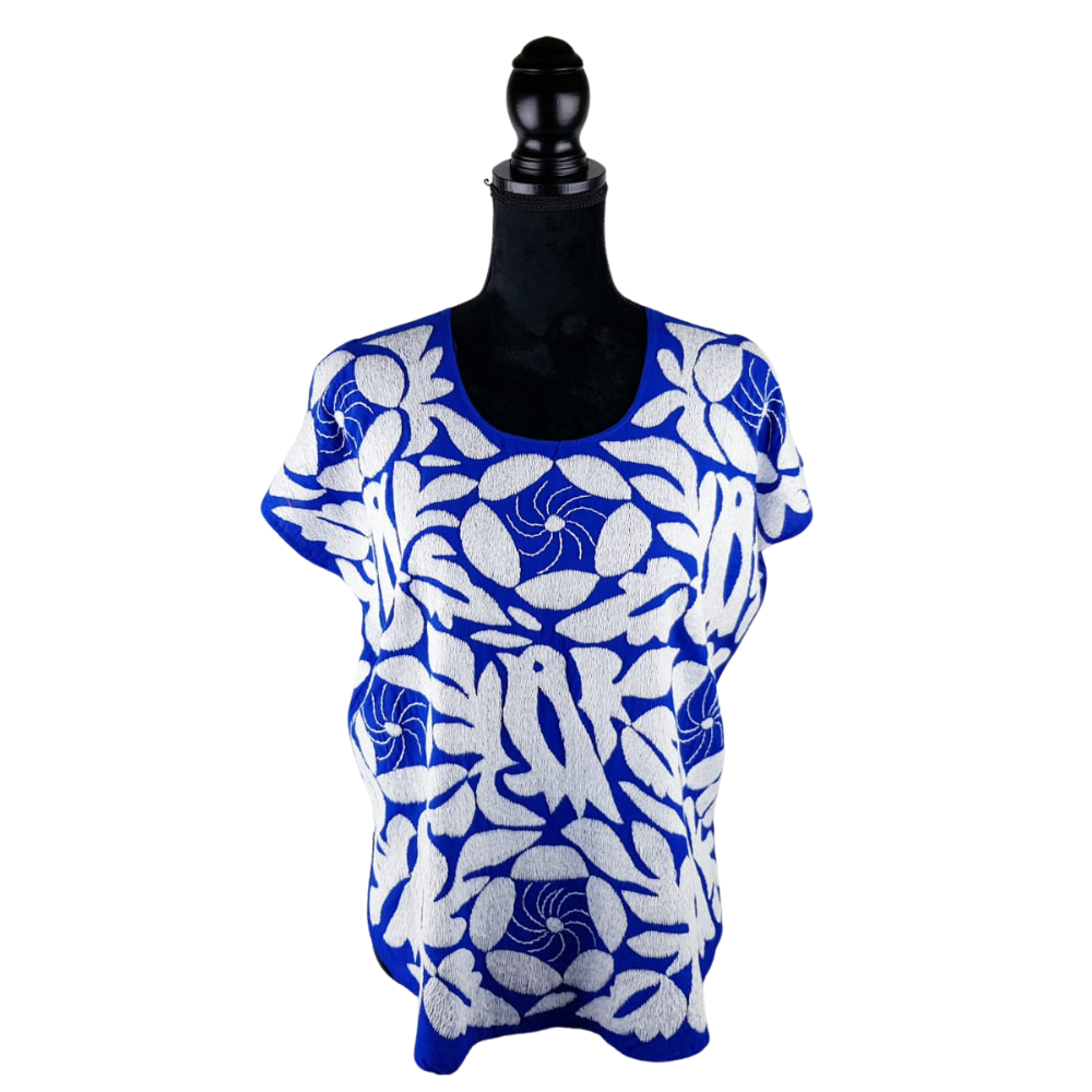 Blusa mediana de gala mazateca, bordado relleno de Jalapa de Díaz