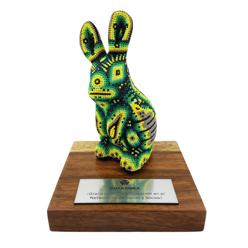 Premio Conejo en Arte Wixárika Chaquira Jal. | Pieza de Lujo