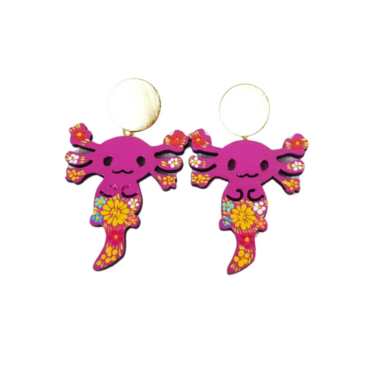 Aretes de madera con forma de ajolote, Jasiel