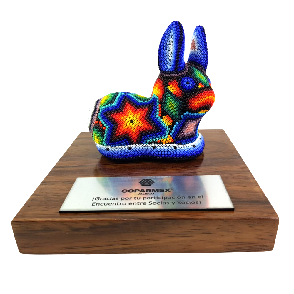 Premio Conejo Echado en Arte Wixárika | Pieza de Lujo