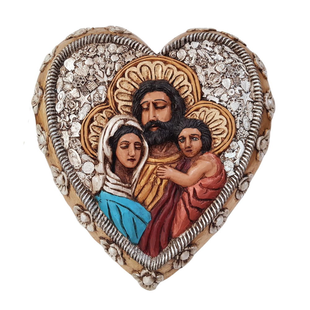 Corazón con alas, Sagrada Familia, madera tallada decorada con milagritos