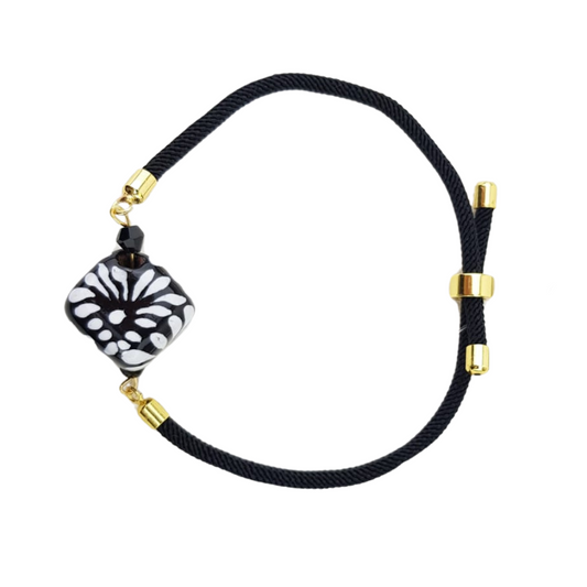 Pulsera con corazón y cubo negros, de cerámica decorado con técnica talavera