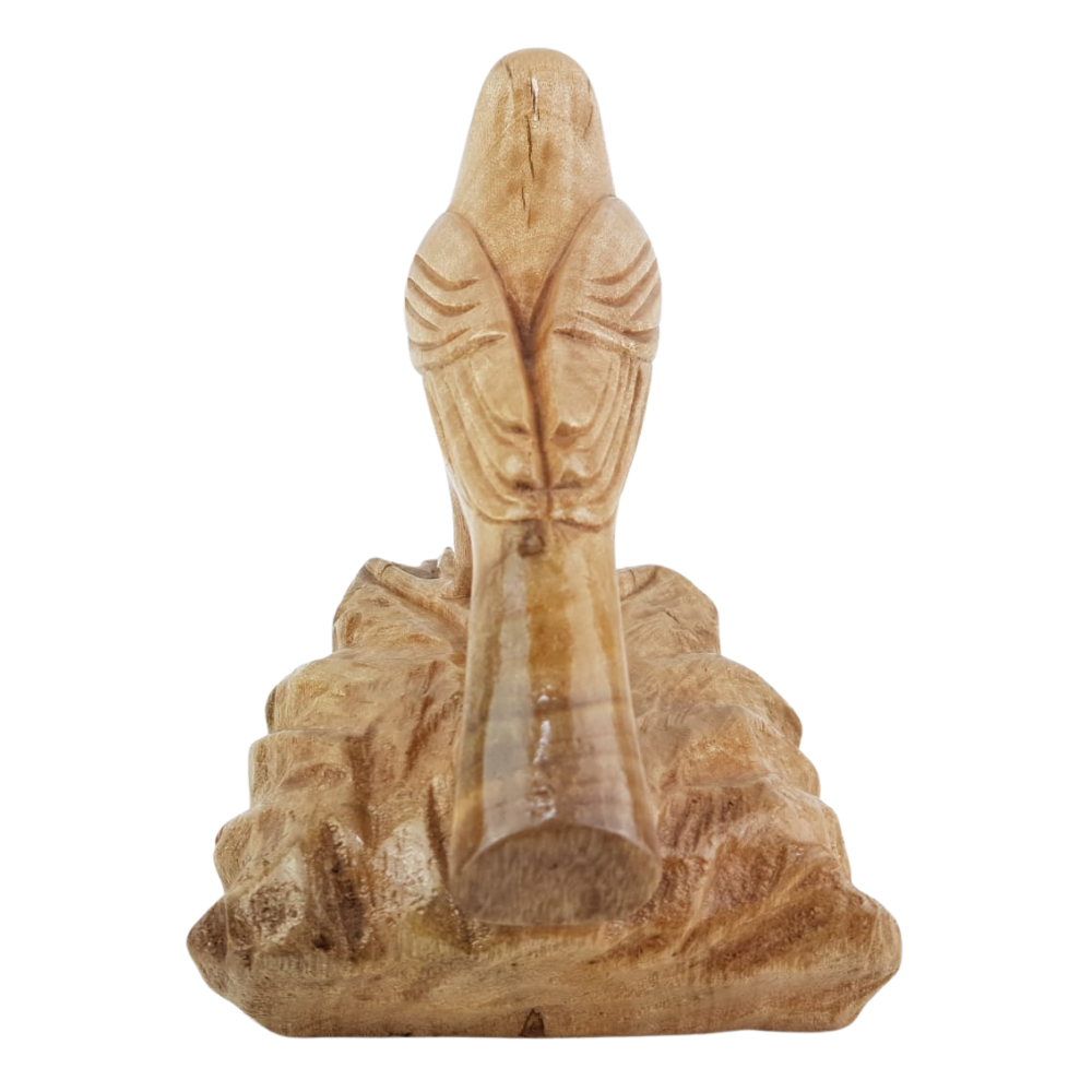 Pajarito de madera tallado a mano