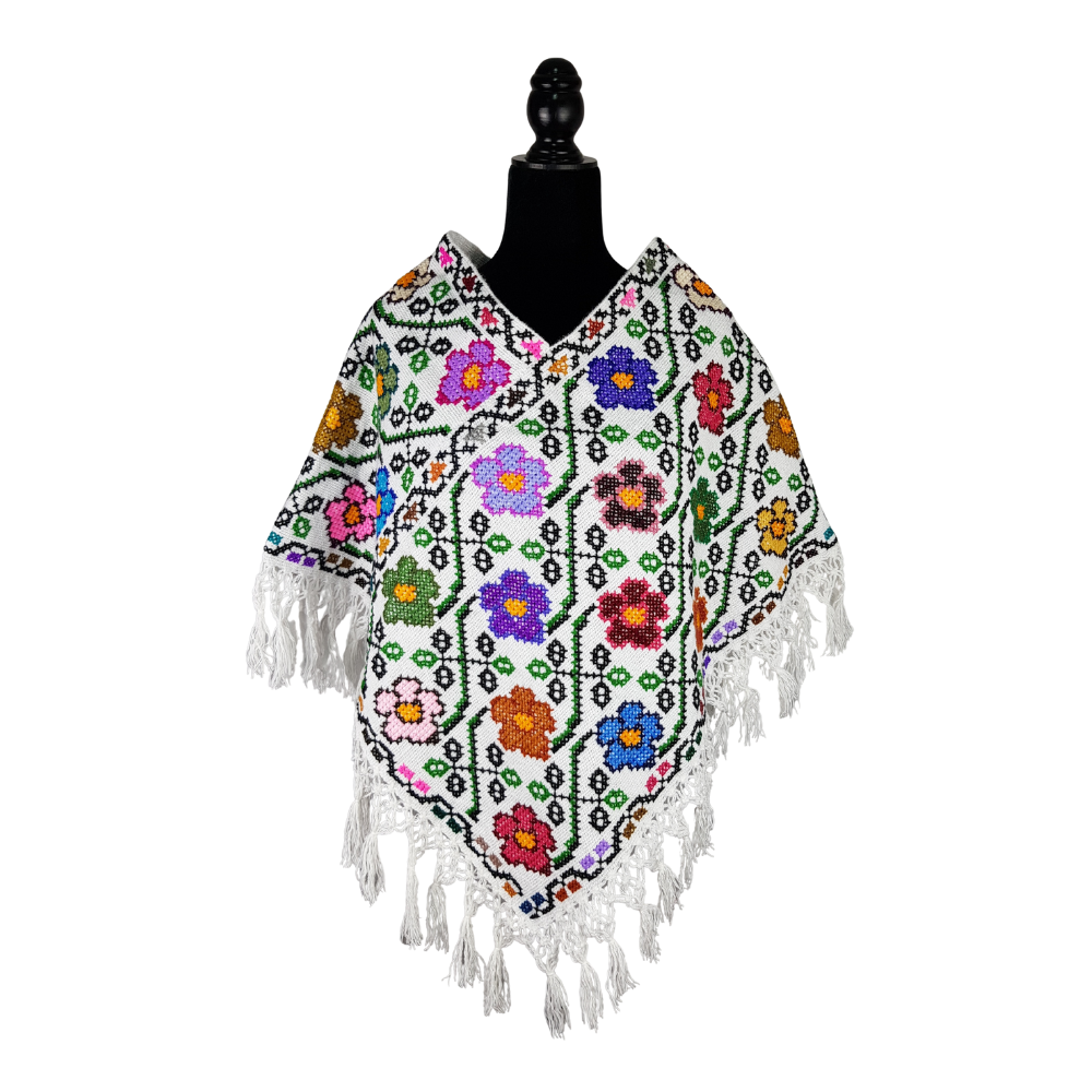 Quexquémetl, capita mediana de acrilán con bordado en punto de cruz o puntada antigua