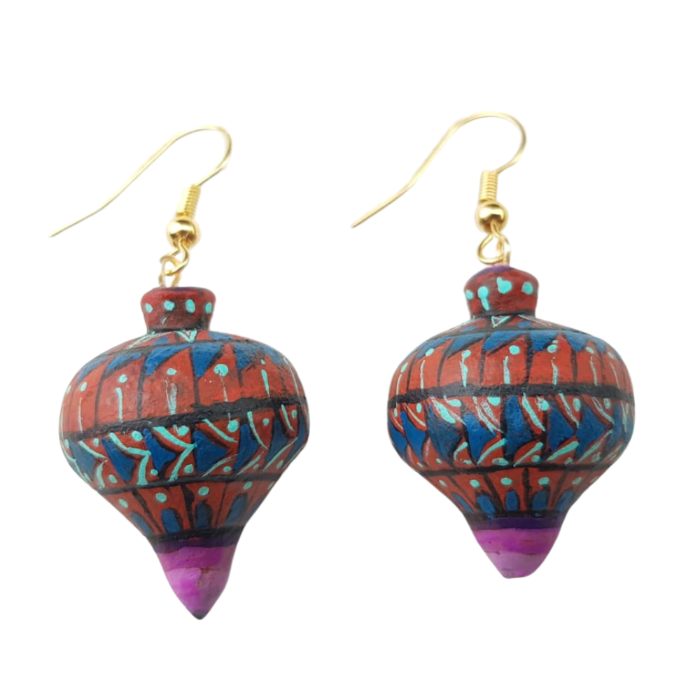 Arete trompo de madera copal tallado y decorado a mano con flores o grecas