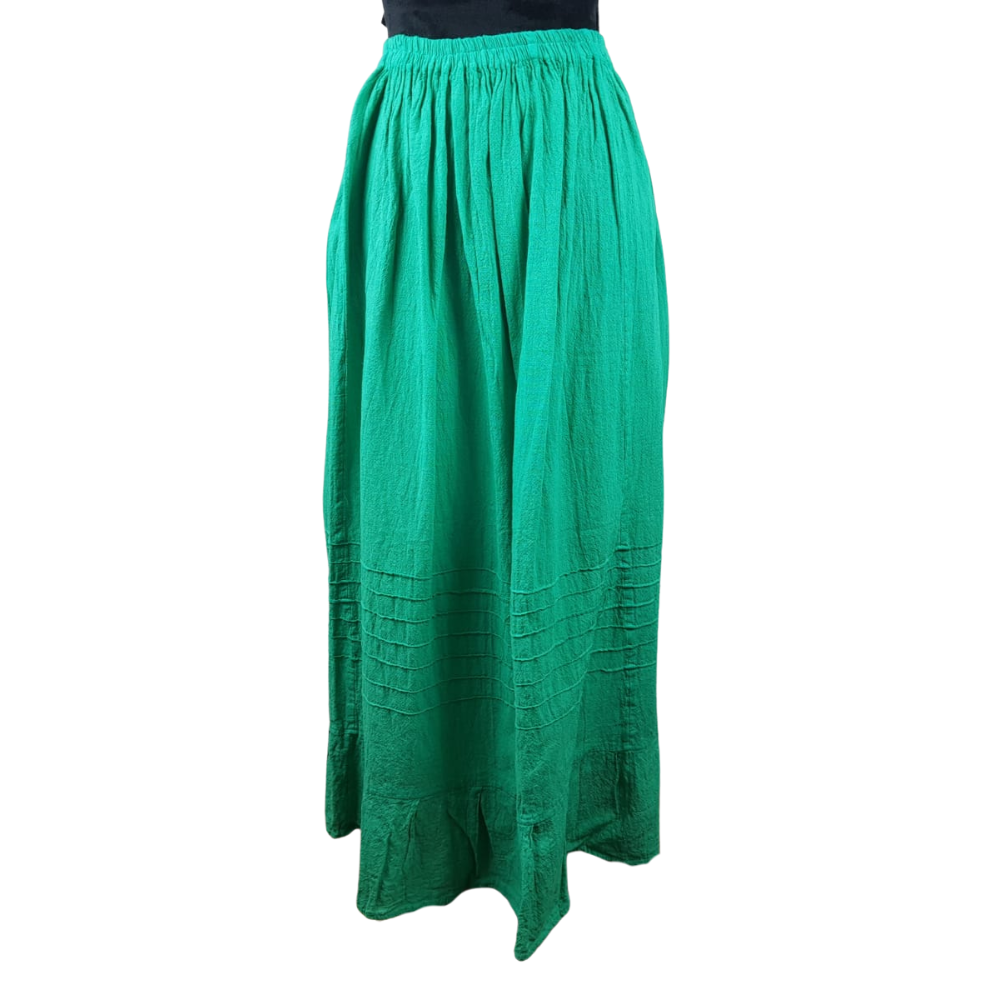 Falda Bertha, de manta teñida o natural, hecha en Oaxaca