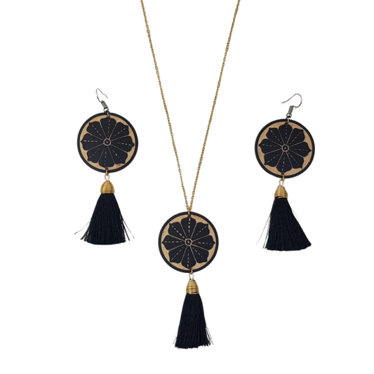 Juego de bisutería de jícara tallada de Oaxaca