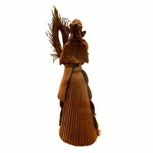 Catrina gde. Frida, de barro, hecha en Capula, Michoacán