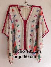 Cargar imagen en el visor de la galería, Blusa mariposa Amuzgo de telar de cintura, textura calada decorada con brocados finos
