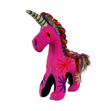 Cargar imagen en el visor de la galería, Animalito de lana, peluche unicornio artesanal bordado a mano, de Chiapas
