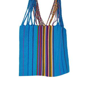Bolsa chiapaneca rayada realizada en telar de cintura con hilos de algodón