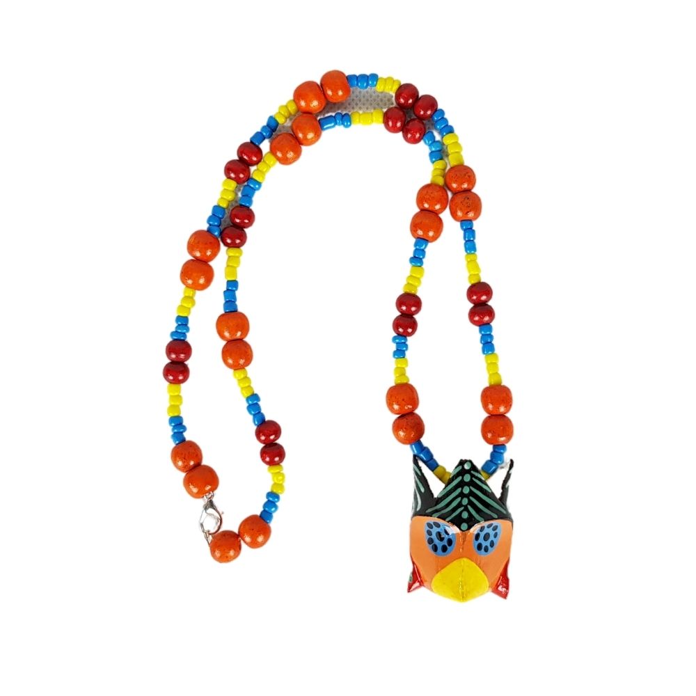 Collar de máscara miniatura del baile de los Morenos, tallada y decorada a mano