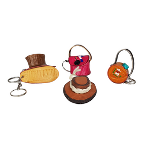 Llavero Guadalajara de piel mini en forma de bolsa, monedero, huarache, morral y sombrero