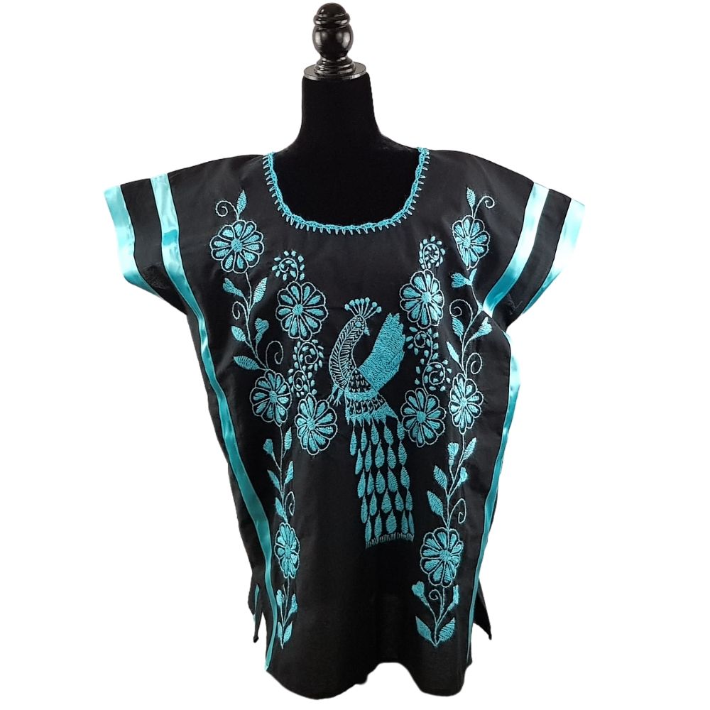 Blusón corto Huazolotitlán negro con bordado de pavorreal en tono azul