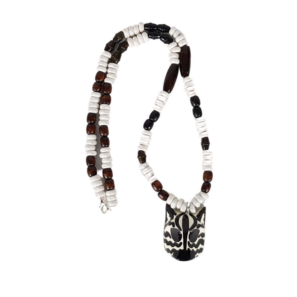 Collar de máscara miniatura del baile de los Morenos, tallada y decorada a mano