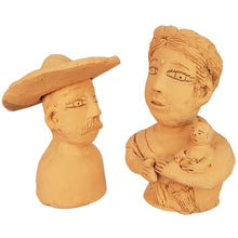 Cargar imagen en el visor de la galería, Don José y doña Teresita, figura decorativa de barro moldeada a mano
