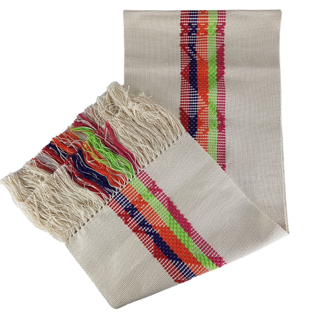 Camino de mesa de 1.5 m de largo con brocados tradicionales de Santo Tomás Jalieza, Oaxaca