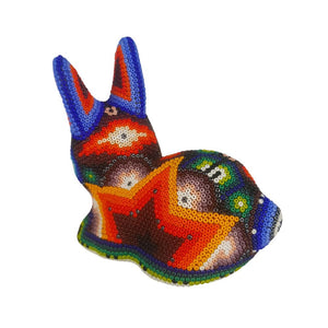 Conejo Wixárica hecho de papel maché