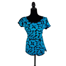 Cargar imagen en el visor de la galería, Blusa mediana de gala mazateca con bordado relleno de Jalapa de Díaz, en color azul
