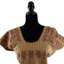 Cargar imagen en el visor de la galería, Huipil Hermina, textil mixteco de telar decorado con brocados, teñido con tintes naturales
