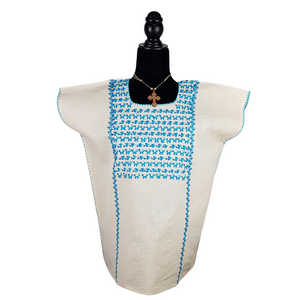 Blusa Amuzgo de manta con bordados tradicionales