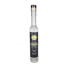 Cargar imagen en el visor de la galería, Casa Santos 375 ml, mezcal artesanal de agave espadín avocado con cannabis

