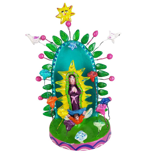 Virgen de barro betus hecho por Silvia Olea