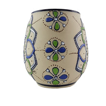 Cargar imagen en el visor de la galería, Tarro cervecero de cerámica Servín decorado a mano con mandalas
