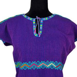 Blusa chiapaneca con brocados tradicionales de Aldama Chiapas