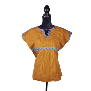 Blusa chiapaneca con brocados tradicionales de Aldama Chiapas