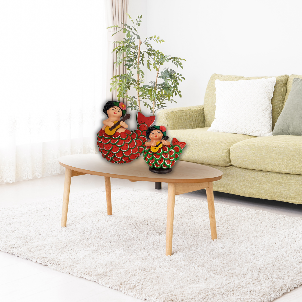 Sirena mexicana con escamas de sandía, figura de barro de Tlaquepaque Jalisco