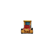 Cargar imagen en el visor de la galería, Troca mini de madera, juguete tradicional mexicano
