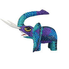 Cargar imagen en el visor de la galería, Elfante alebrije hecho a mano por artesanos de Oaxaca
