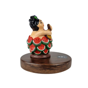 Reconocimiento con artesanía mexicana. Sirena con escamas de sandía en trofeo con base de madera y placa metálica personalizada