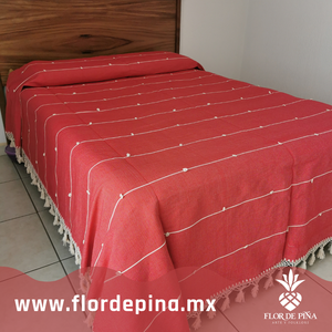 Colcha individual de algodón hecha en telar de pedal en Oaxaca