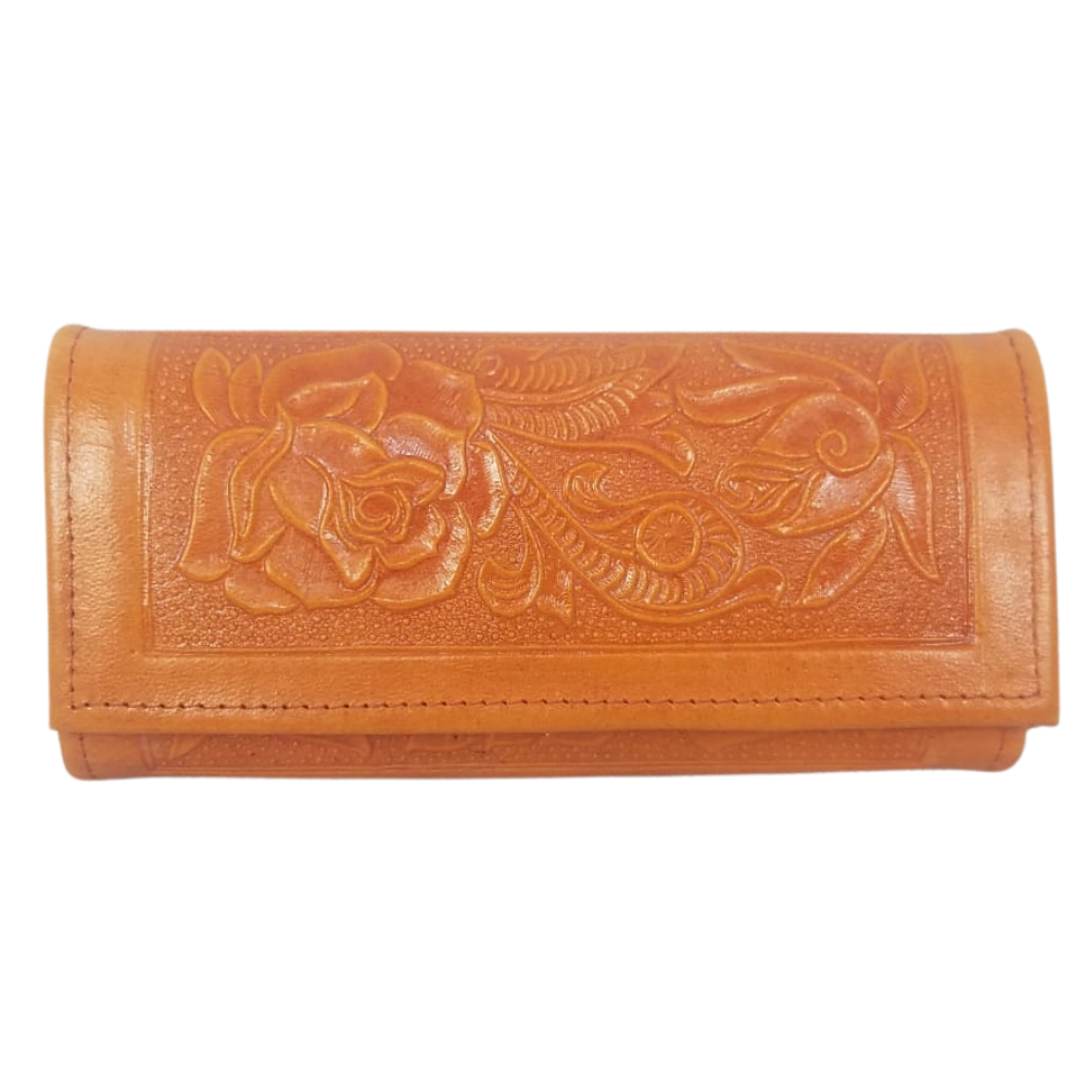 Cartera de piel troquelada