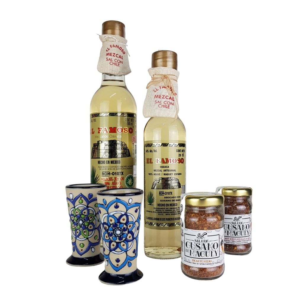 El famoso 250 ml, mezcal artesanal de gusano agave espadín