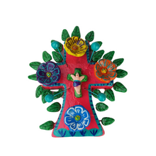 Cargar imagen en el visor de la galería, Cruz chica de arte popular mexicano elaborada con barro betus
